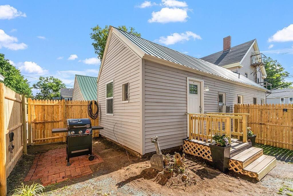 New!! Lovely Unit W/ Private Hot Tub And Patio! Laconia Exterior photo
