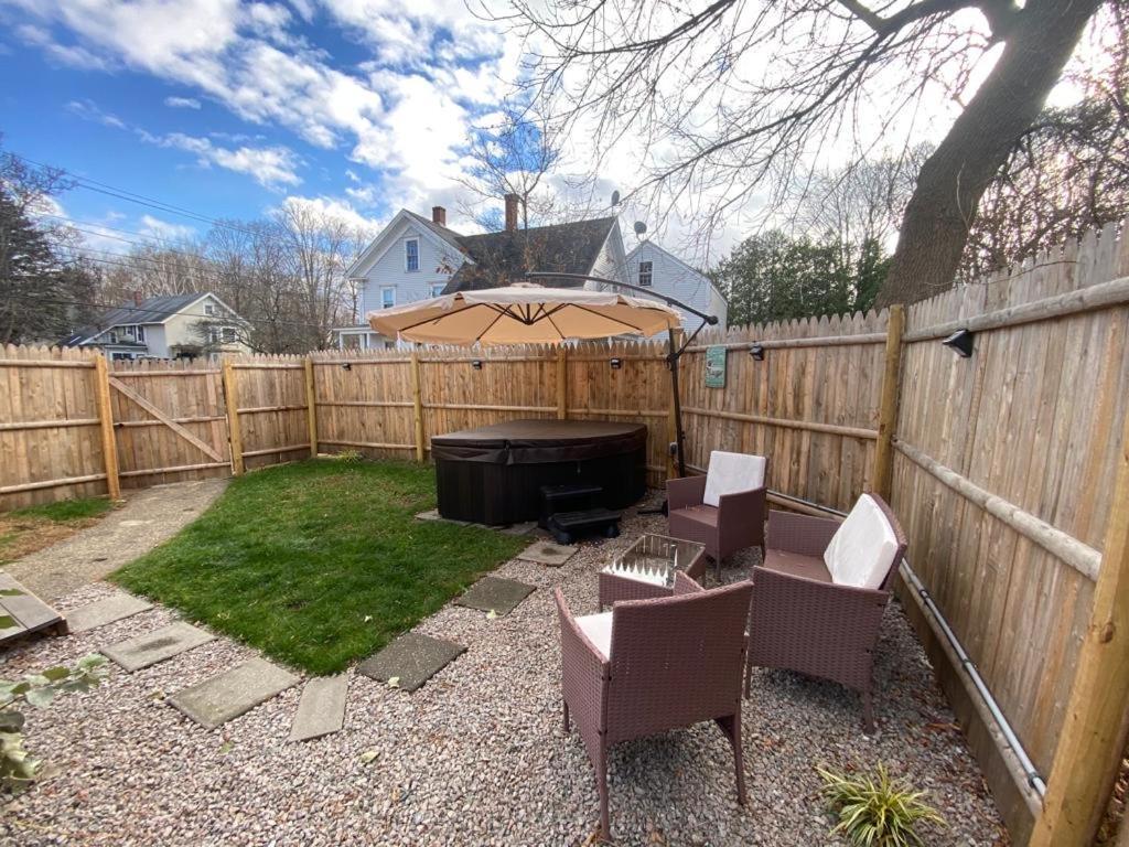 New!! Lovely Unit W/ Private Hot Tub And Patio! Laconia Exterior photo